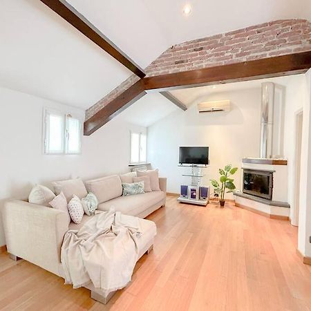 Appartement Elegante Mansarda 300Mt Dal Mare - Centro - Wifi à Savone Extérieur photo